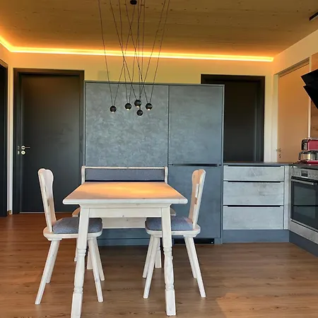 Appartamento Stilvolle Auszeit Mit Aussicht Haldenwang