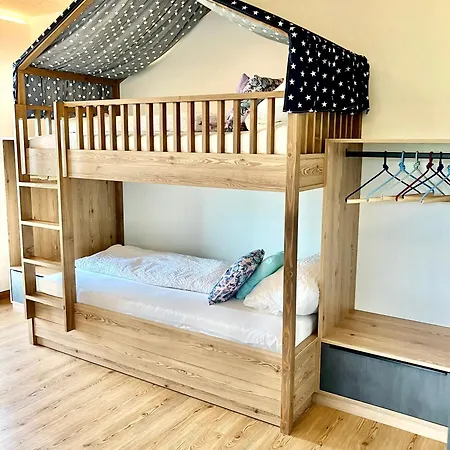 Stilvolle Auszeit Mit Aussicht Apartman